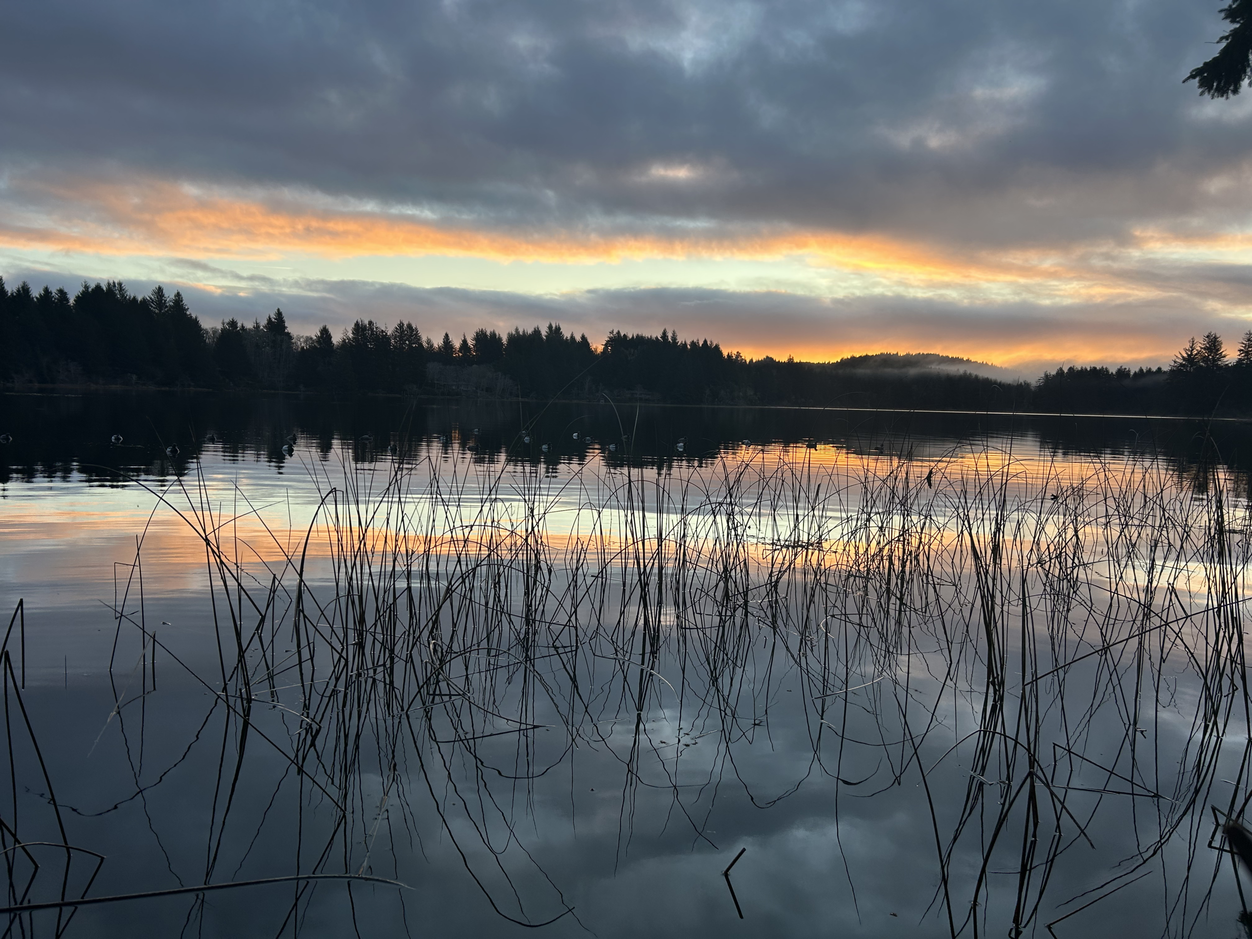 klamath falls basin at dusk